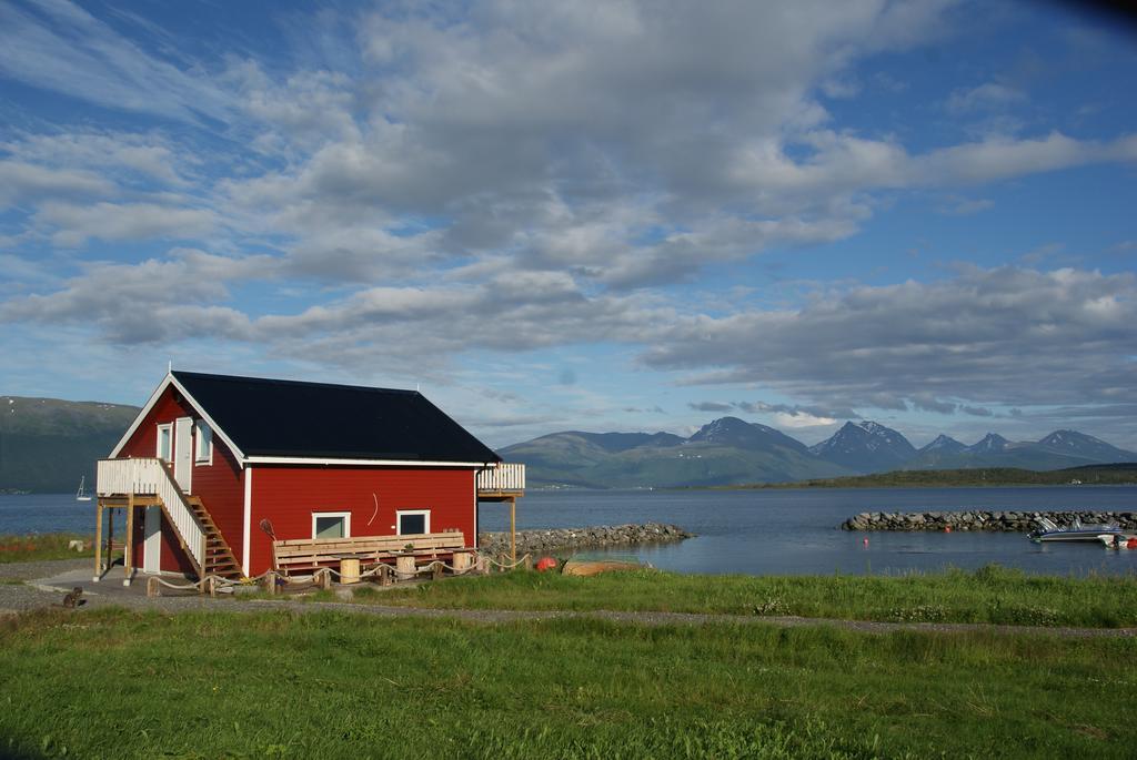 Larseng Kystferie Villa Exterior photo